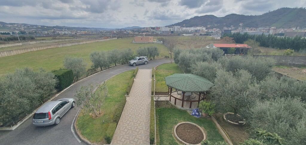 3-STOREY VILLA FOR SALE  - VORE