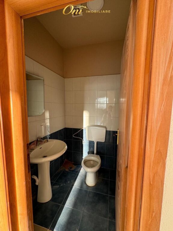 SHOP FOR RENT 105M2 ELBASANI STREET