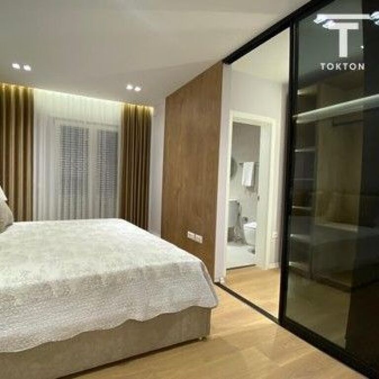 QIRA, APARTAMENT 2+1+2, RRUGA: "JORDAN MISJA", TIRANË