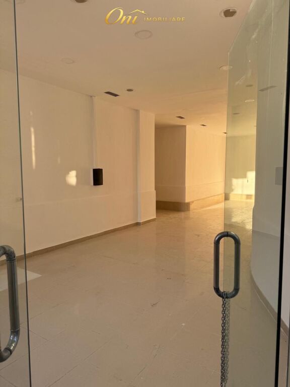 SHOP FOR RENT 105M2 ELBASANI STREET