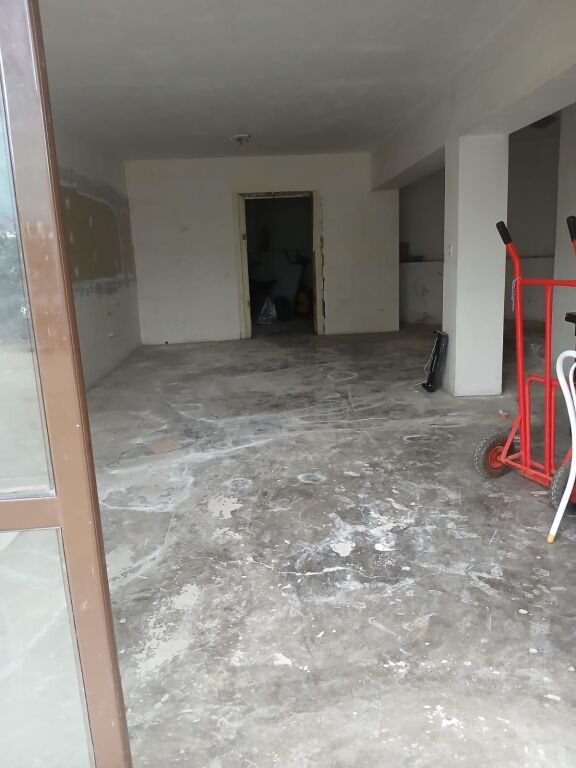 Affitto | Ambjent Biznesi/Magazine | Tregu Elektrik | 350 €/mese