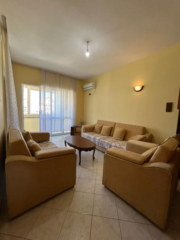 🏢 Appartamento 2+1 in vendita vicino alla Scuola “Kushtrimi i Lirisë” – Durrës 📍