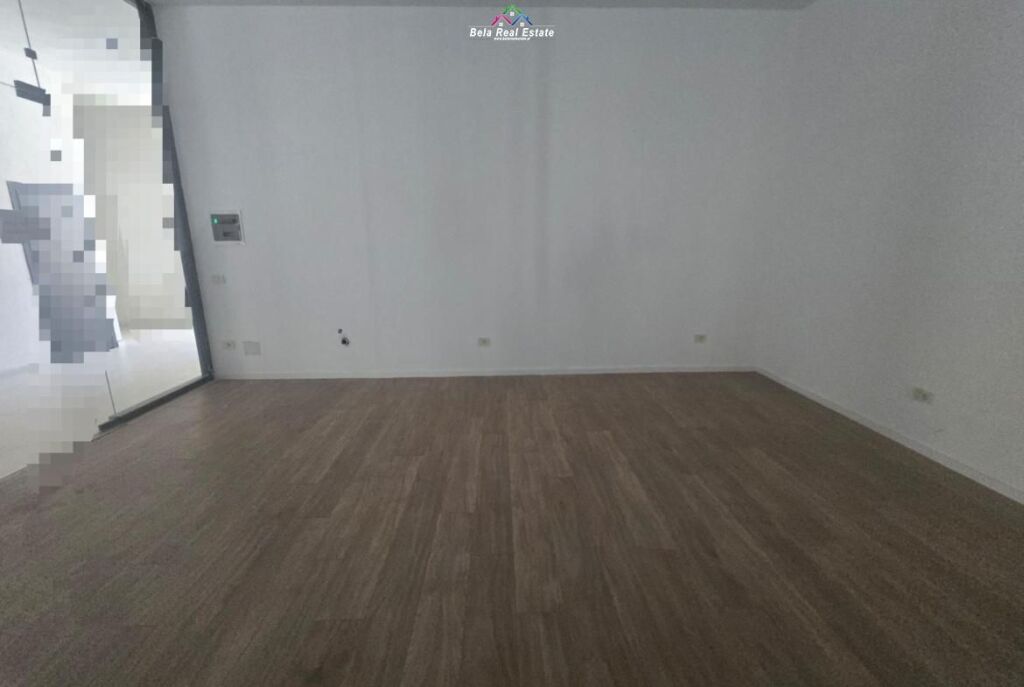 Shop For Rent at Mine Peza (ID BD21915) Tirana