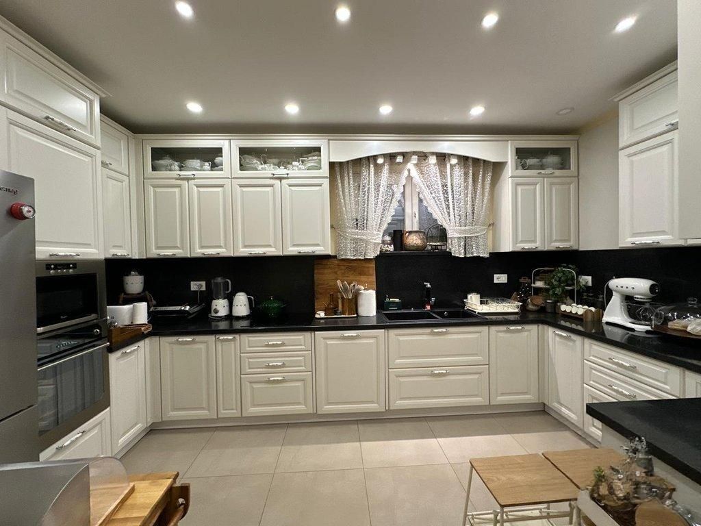Apartment 3+1+Separate Kitchen for sale at Kika Complex 1, near Union Bank!