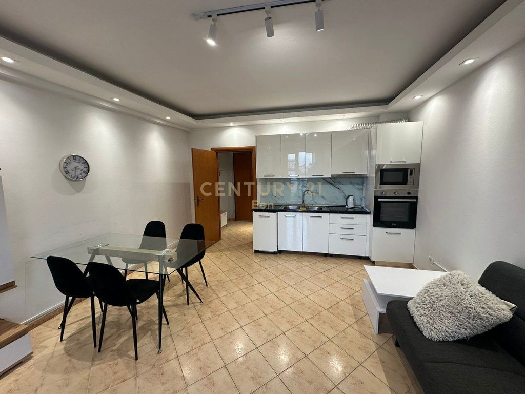 WE SELL 1+1 APARTMENT IN THE CENTER OF DURRES, SPORT PALACE !