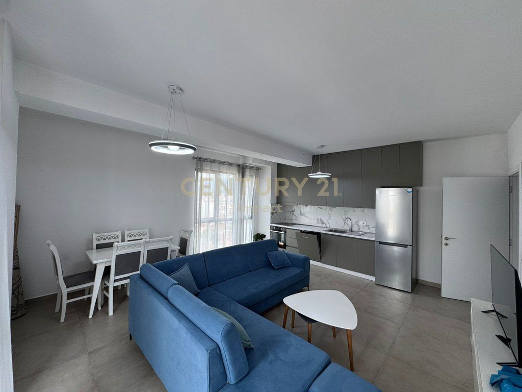 Apartament 2+1+2 me qira pranë QSUT