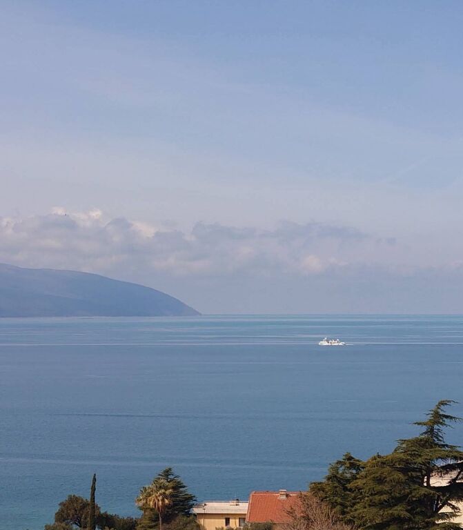 Apartament me Pamje nga Deti për shitje në Vlorë
