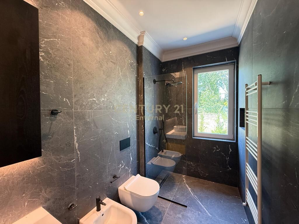 Luxury villa for rent at Rolling Hills 2 5,000 € /Month Total Area  647m2  Interior Area  391m2