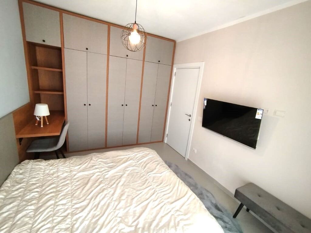 Apartament 1+1 per qera Univers City !