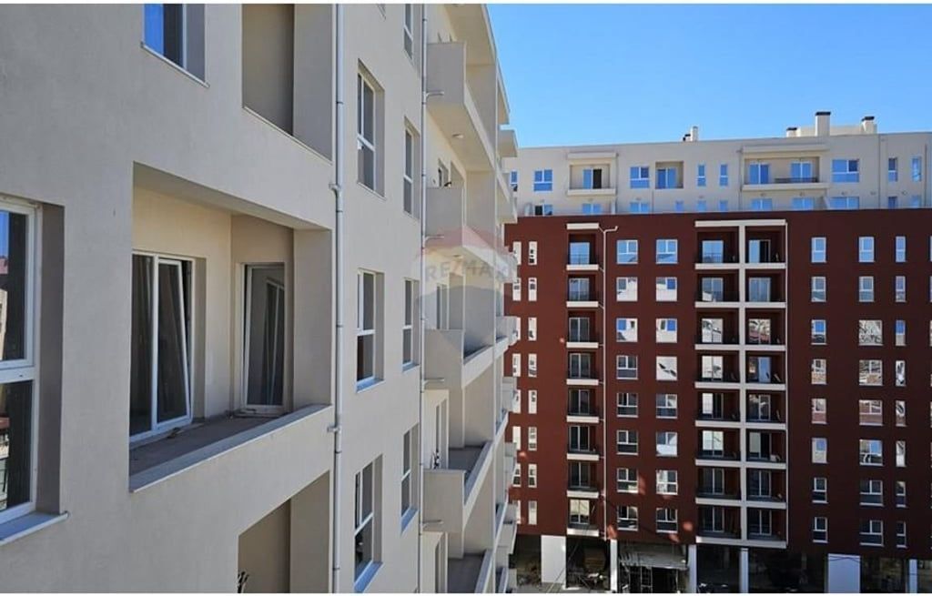 🏡 APPARTAMENTO 1+1 IN VENDITA – AURA COMPLEX, VIA DRITAN HOXHA