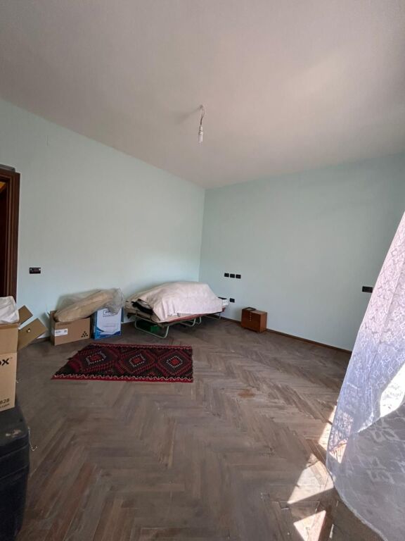 🏢 Appartamento 2+1 in vendita vicino alla Scuola “Kushtrimi i Lirisë” – Durrës 📍