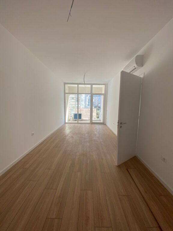 Office space for rent at Kika 2 Komuna Parisit