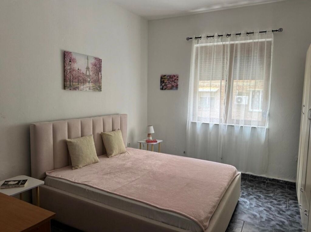 1+1, dinamo stadium, 2nd floor existing, 500 thousand leke