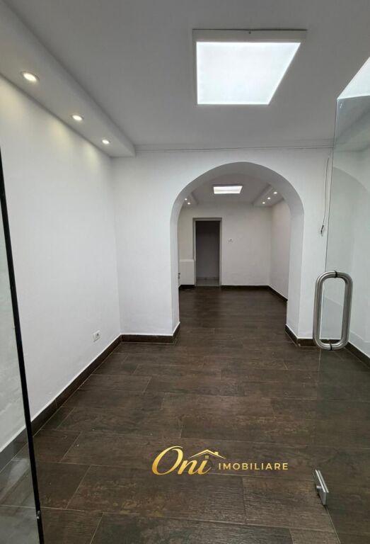 NEGOZIO IN AFFITTO 45M2 PIAZZA WILLSON