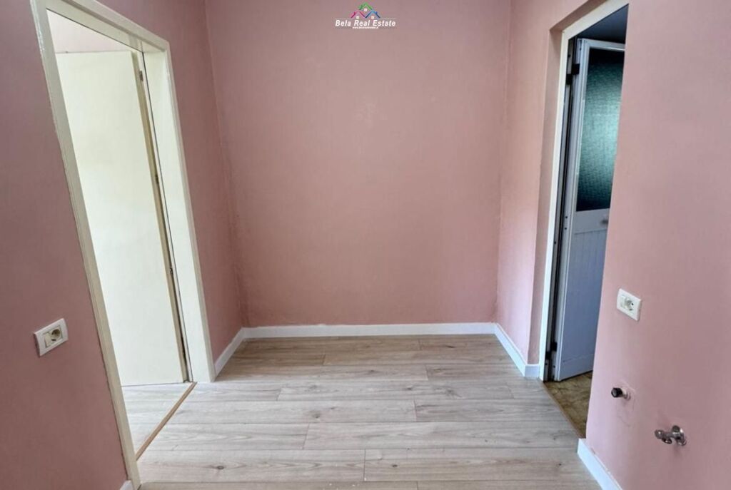 Apartament Ne Shitje 1+1 Ne Vasil Shanto (ID B111148) Tirane