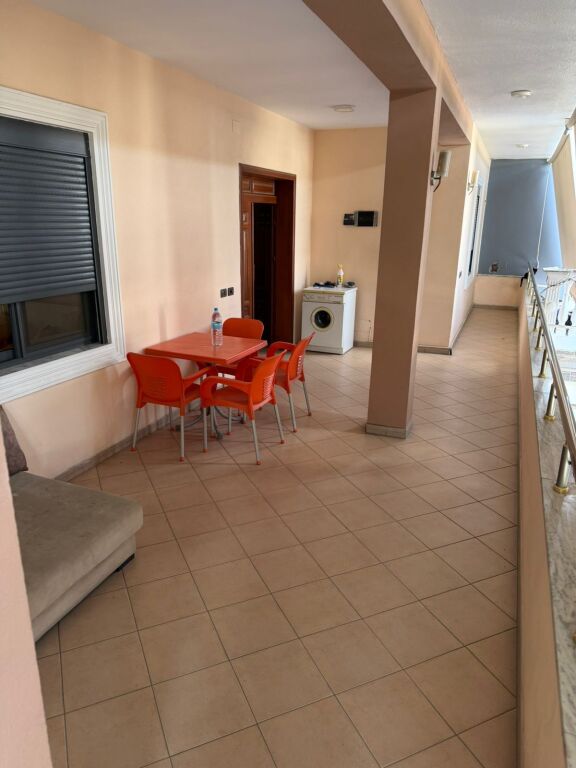 FOR RENT 2+1 3RD FLOOR OF AN ALPIN VILLA - PORCELAN