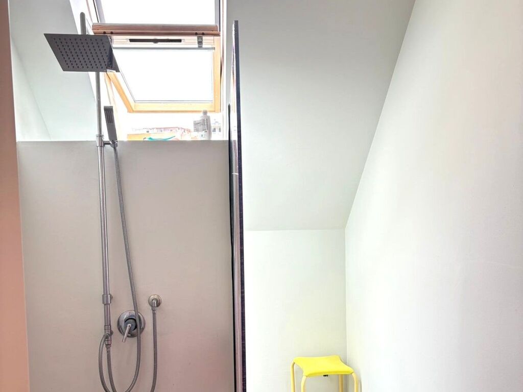 2+1 apartment with veranda for sale on ilo mitke qafzezi street pro1312
