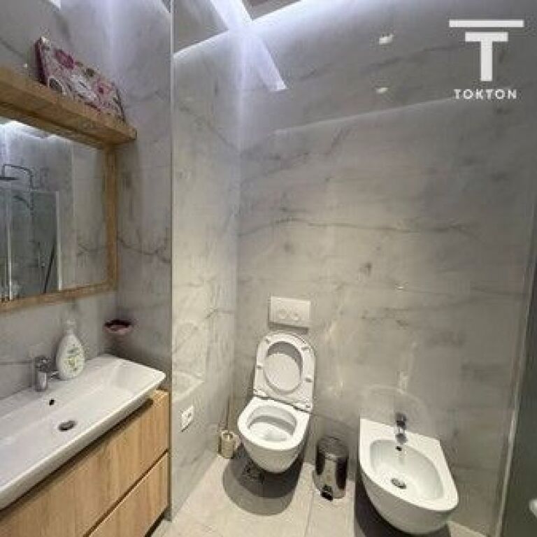 QIRA, APARTAMENT 1+1+POST PARKIMI, KOMPLEKSI DELIORGJI, TIRANË