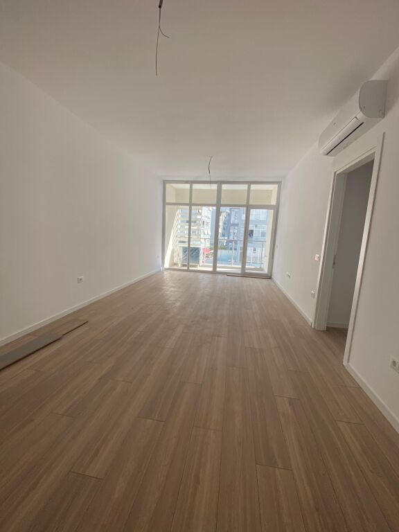 Office space for rent at Kika 2 Komuna Parisit