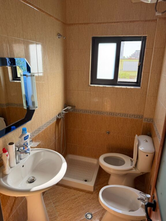 FOR RENT 2+1 3RD FLOOR OF AN ALPIN VILLA - PORCELAN