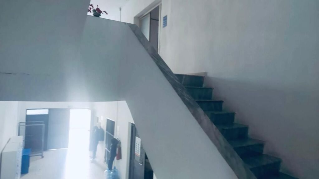 WAREHOUSES FOR RENT 900M2 KOMBINAT 360,000 LEKE FH-76333