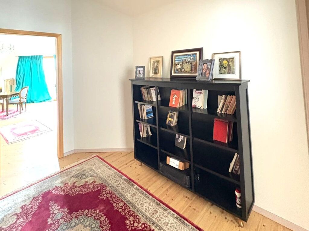 2+1 apartment with veranda for sale on ilo mitke qafzezi street pro1312
