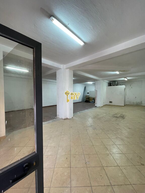 🏡 AMBIENTE COMMERCIALE IN VENDITA VICINO A KAZAZI DURRËS