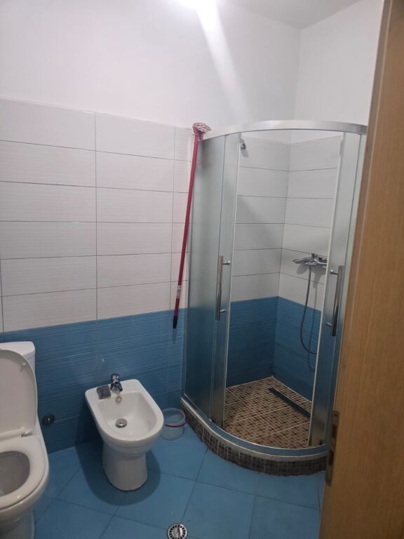 1+1,i mobiluar kopshti zologjik,450 euro
