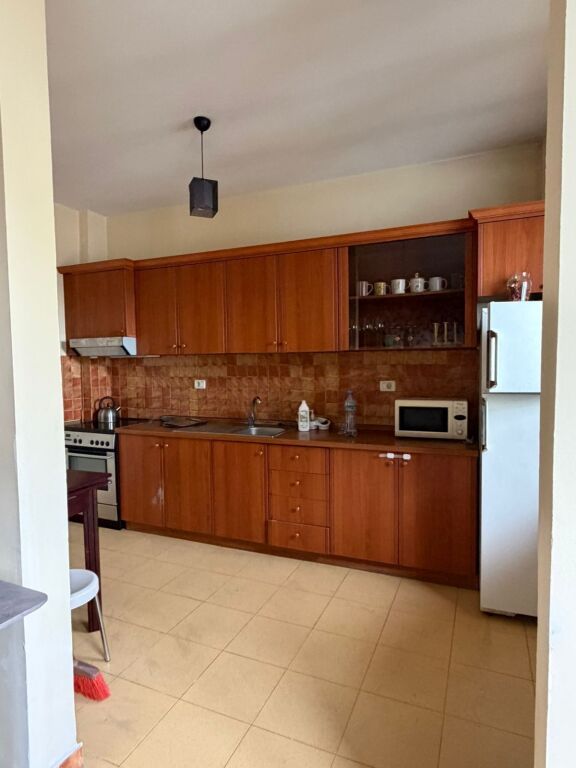 Apartment for rent 2+1 at Komuna e Parisit