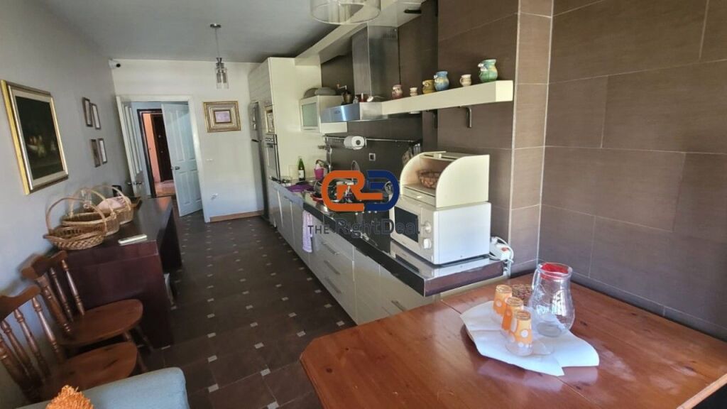 In Lapraka, Apartment 3+1+2 For Sale With Perfect Orientation!!!