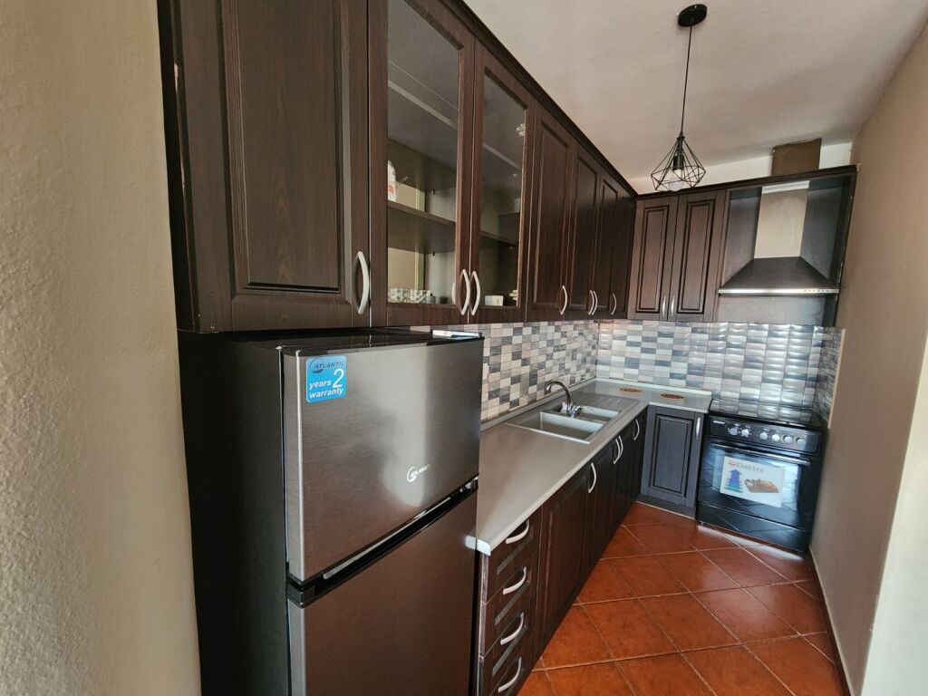 Apartament me qera 1+1 - 📍Pallati me Shigjeta , rruga Irfan Tomini, prane karburant Kastrati