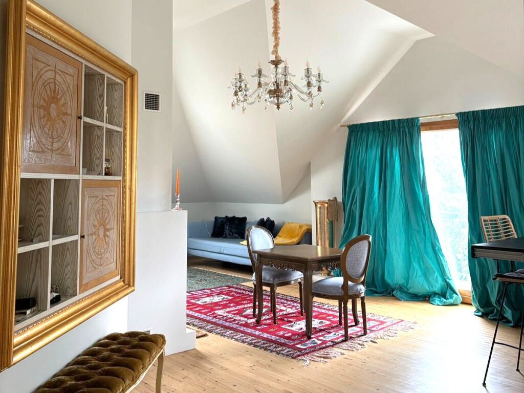 2+1 apartment with veranda for sale on ilo mitke qafzezi street pro1312