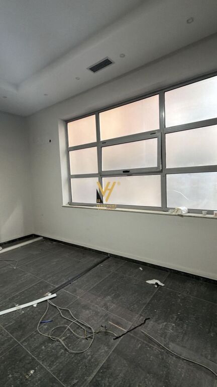 LOCALE COMMERCIALE 90 M2 IN AFFITTO A ASTIR 600 EURO