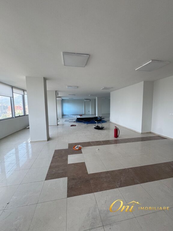 UFFICIO IN AFFITTO 840M2 STAZIONE DEI TRENI