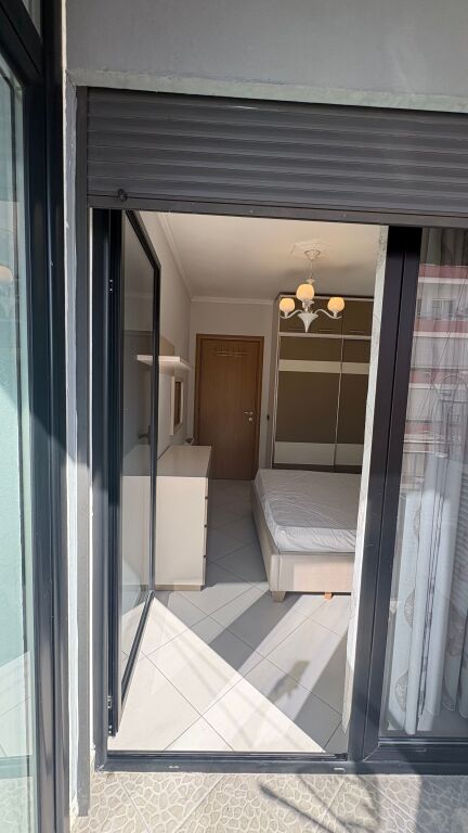 Shitet apartament 2+1 i mobiluar ne Astir
