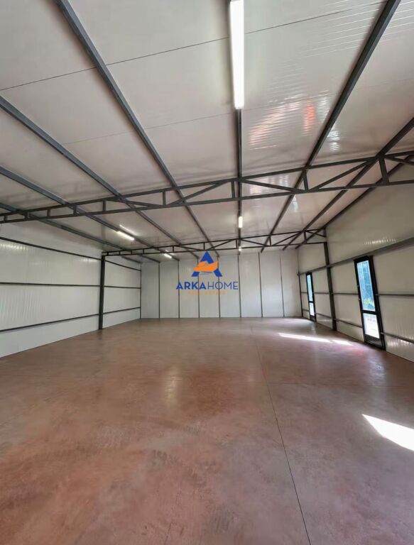 CAPANNONE IN AFFITTO 240M2 "A VALIAS" 70.000 LEKE