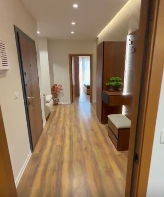 Apartament 2+1 per shitje tek Mine Peza!