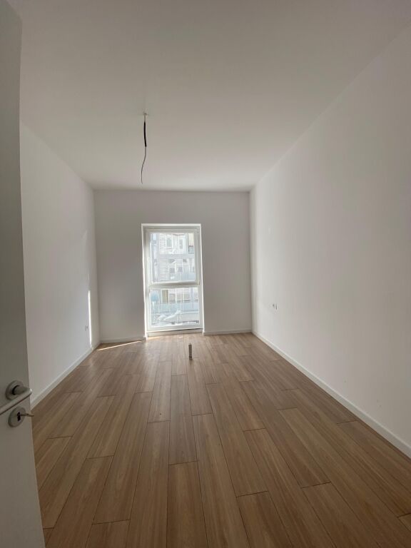 Office space for rent at Kika 2 Komuna Parisit