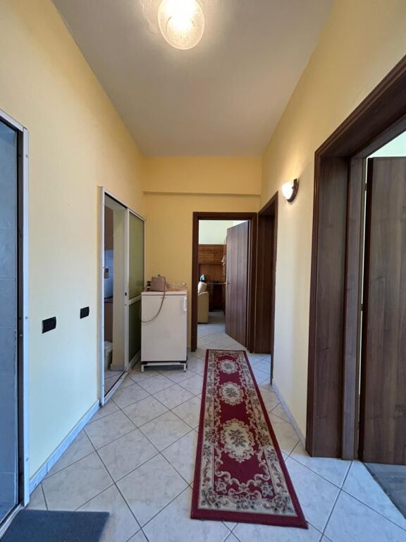 🏢 Appartamento 2+1 in vendita vicino alla Scuola “Kushtrimi i Lirisë” – Durrës 📍