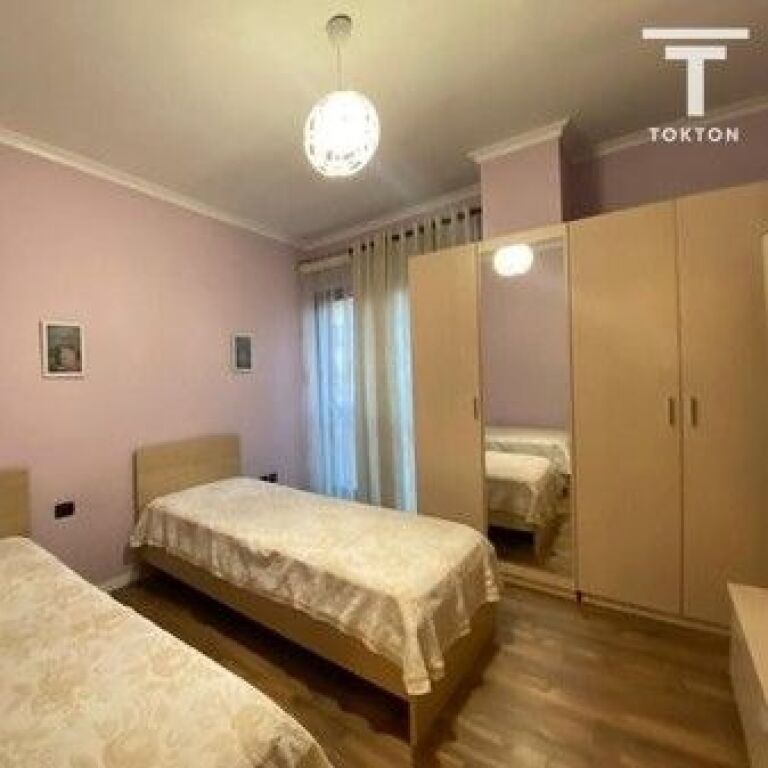 QIRA, APARTAMENT 3+1+2, QENDËR, TIRANË