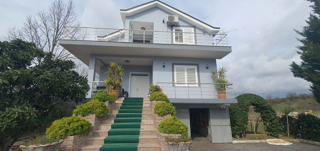 3-STOREY VILLA FOR SALE  - VORE
