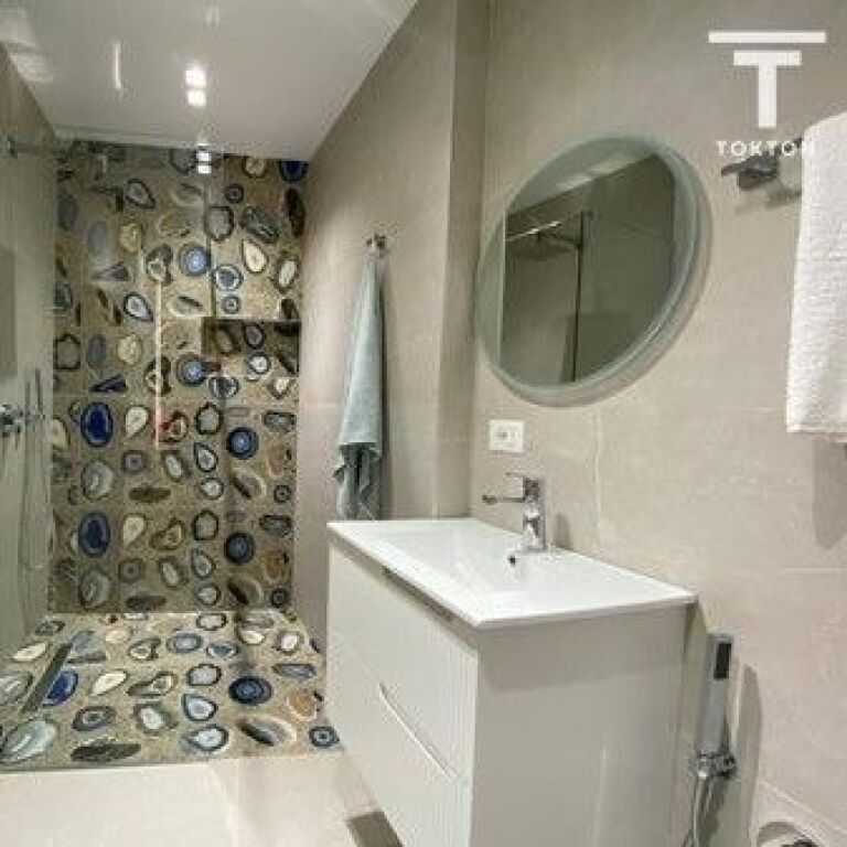 QIRA, APARTAMENT 2+1+2, RRUGA: "JORDAN MISJA", TIRANË