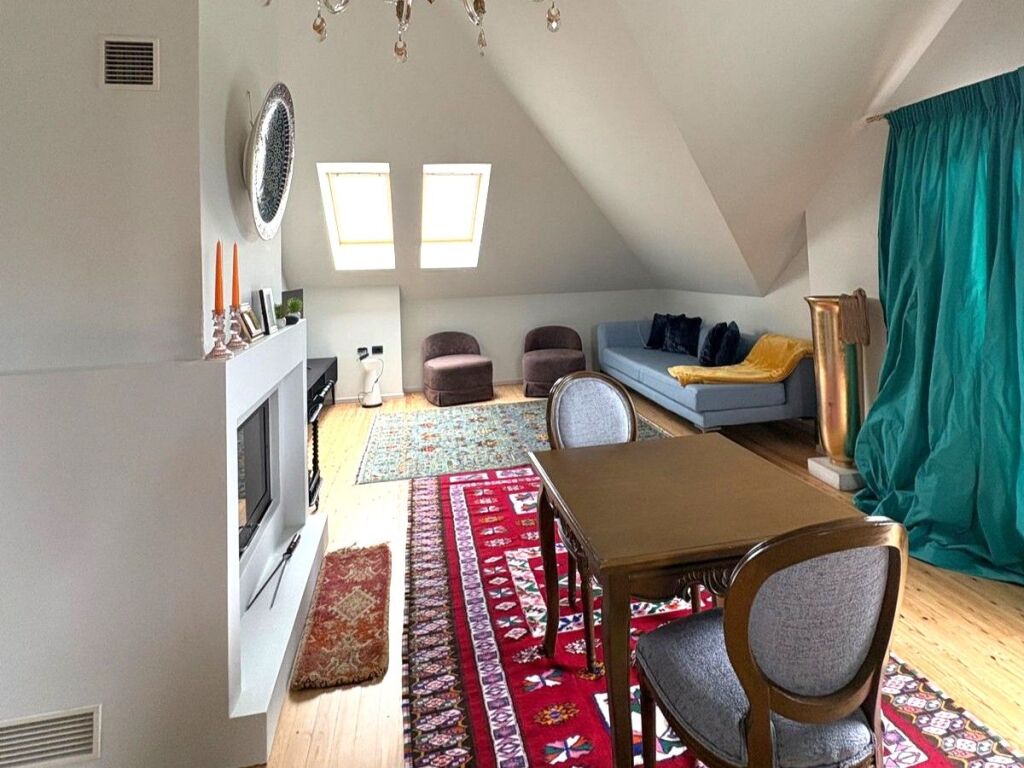 2+1 apartment with veranda for sale on ilo mitke qafzezi street pro1312