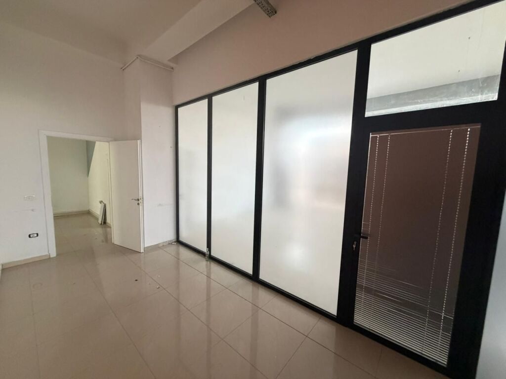 🏢 Office space for rent 👍 📍 Opposite American Hospital 3, on the main street💰 Price: 300,000 Lek/month (NET)