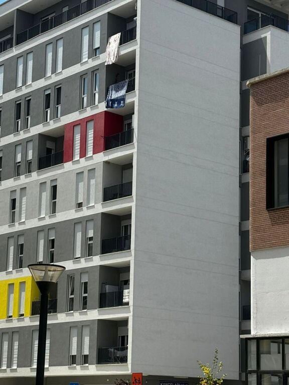 🏢 Shop for sale at Univers City, near the school