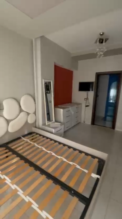 Apartament 2+1 per qera Bulevardi Migjeni !