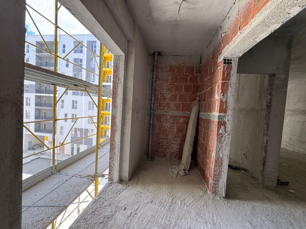 Shitet apartament 2+1+2 , Tirana Entry 3