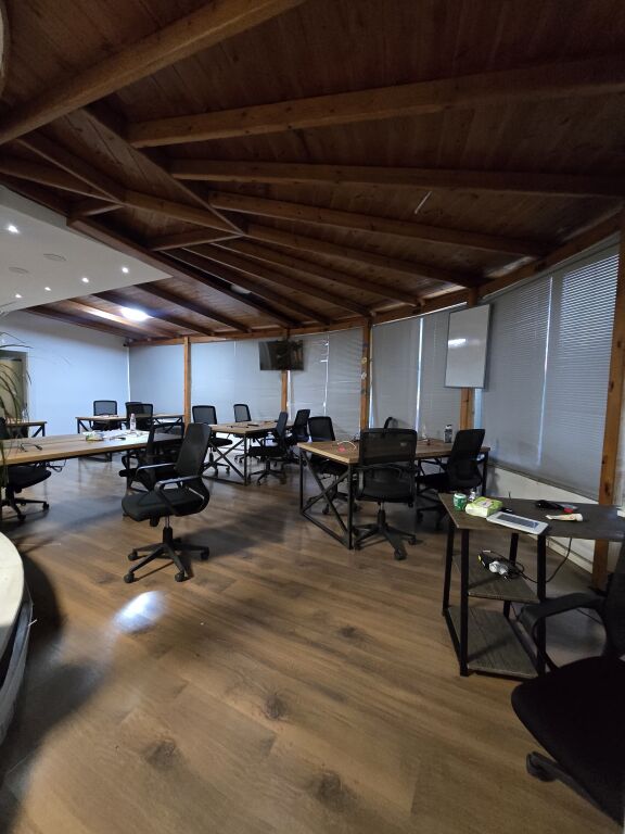 Office for rent on Kavaje Street
