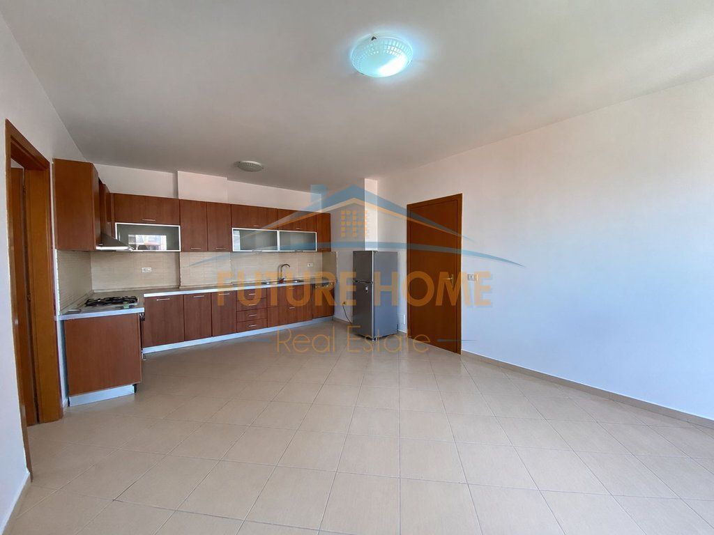 Rent, Office space+Parking spot, Elbasan Street