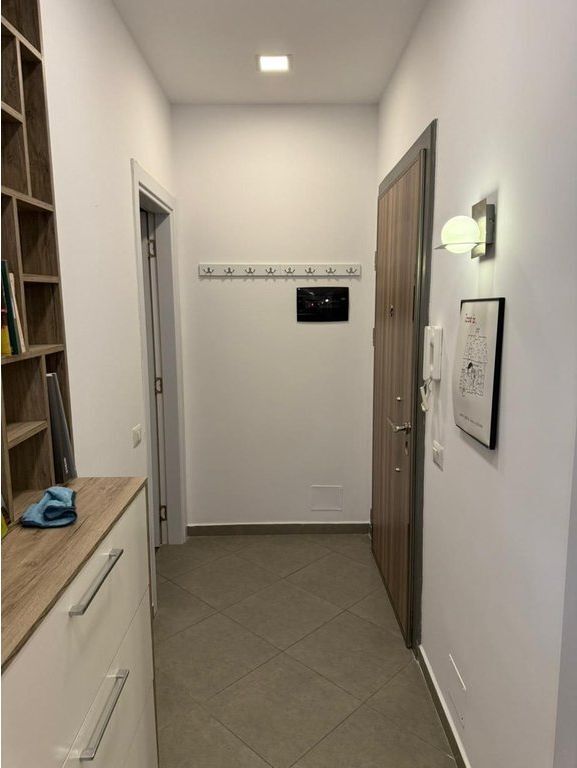 Apartament 2+1 me qira përballë Spitalit Amerikan 3 550 € /Muaj